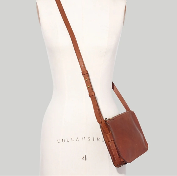 Madewell Simple Crossbody Bag - Picture 2 of 5